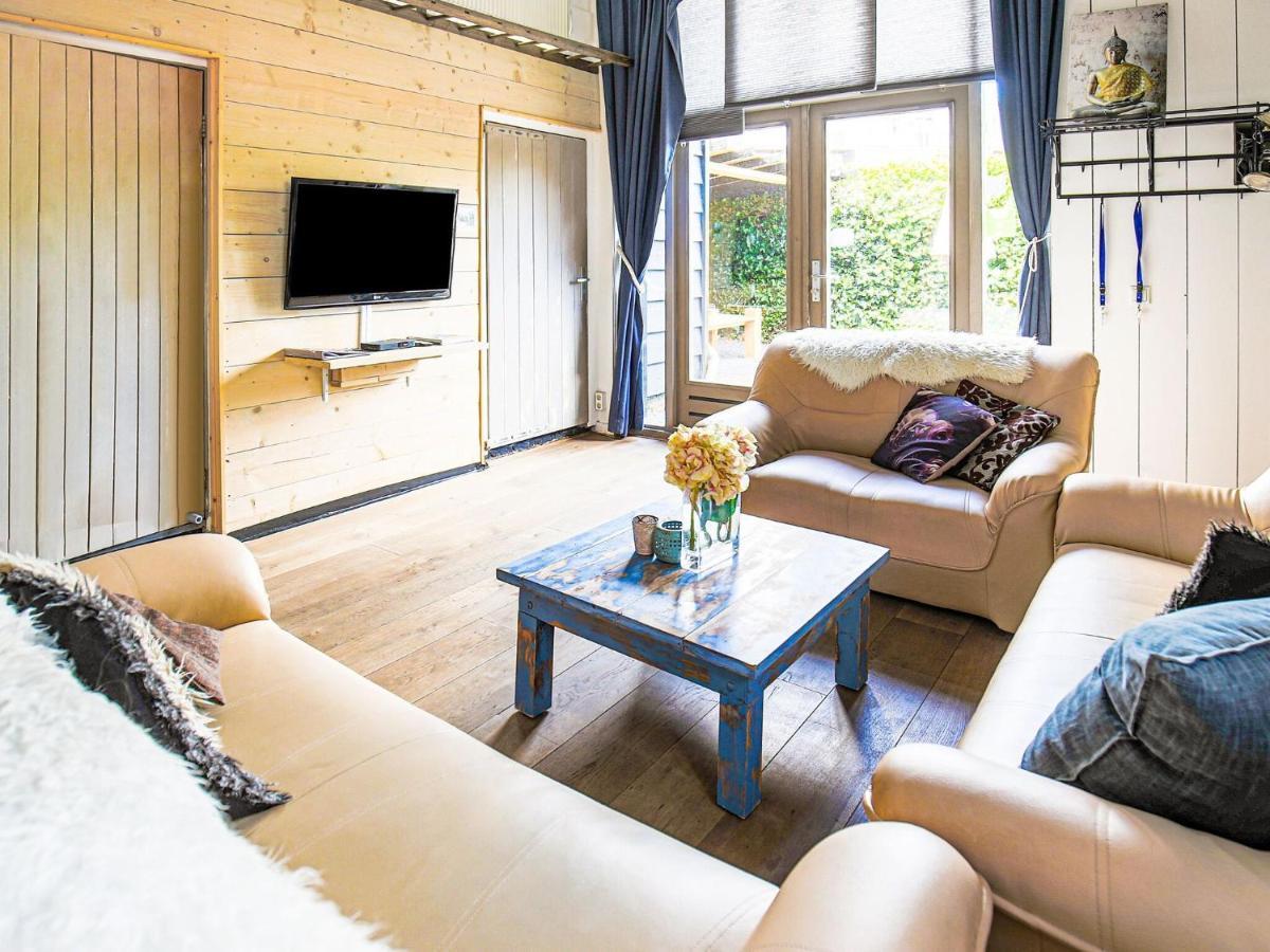 Traditional Farmhouse In Egmond Aan Den Hoef With Sauna Villa Rinnegom Bagian luar foto